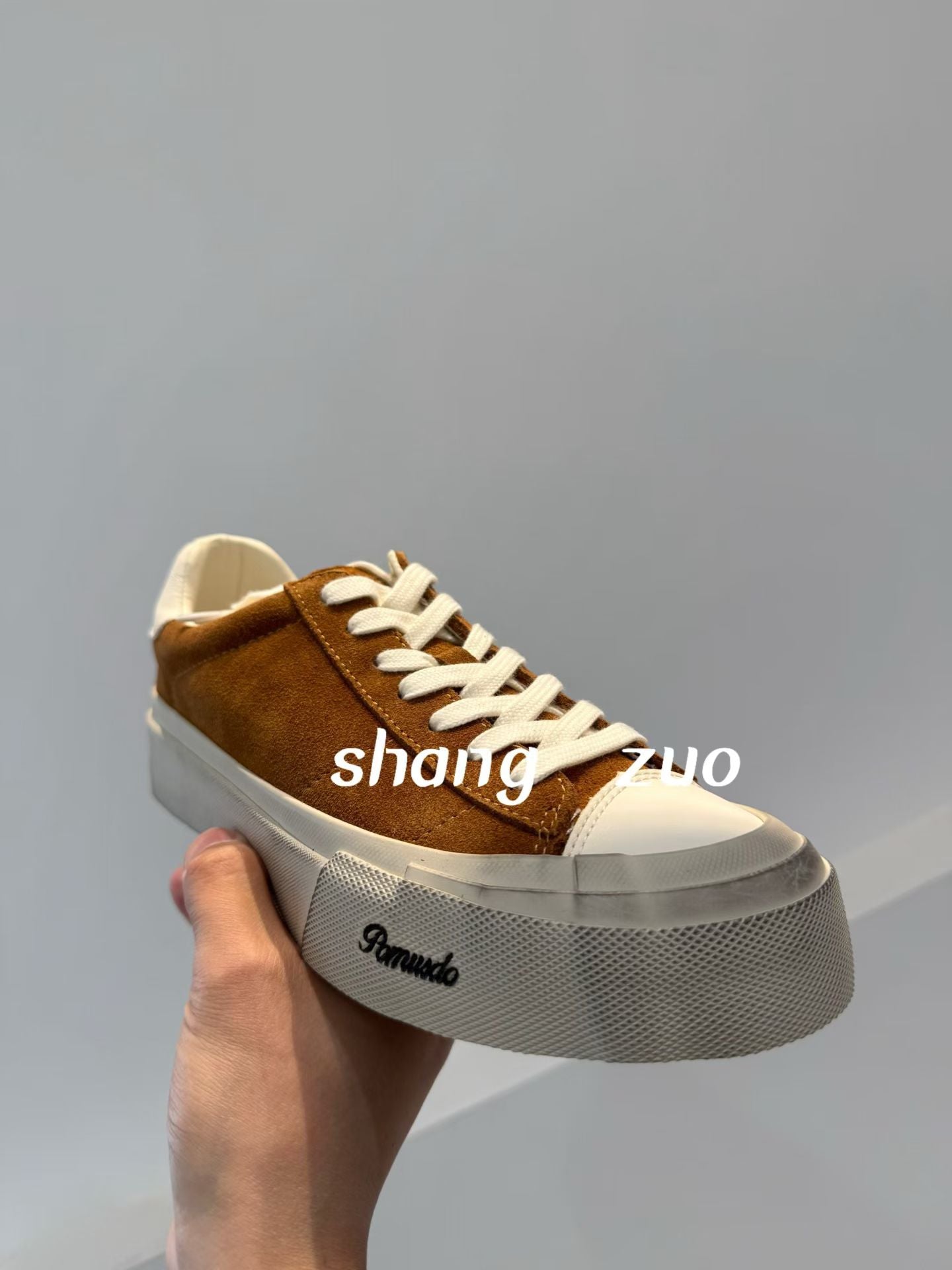 Premium Lifestyle Sneakers – Comfortable Everyday Walking Shoes