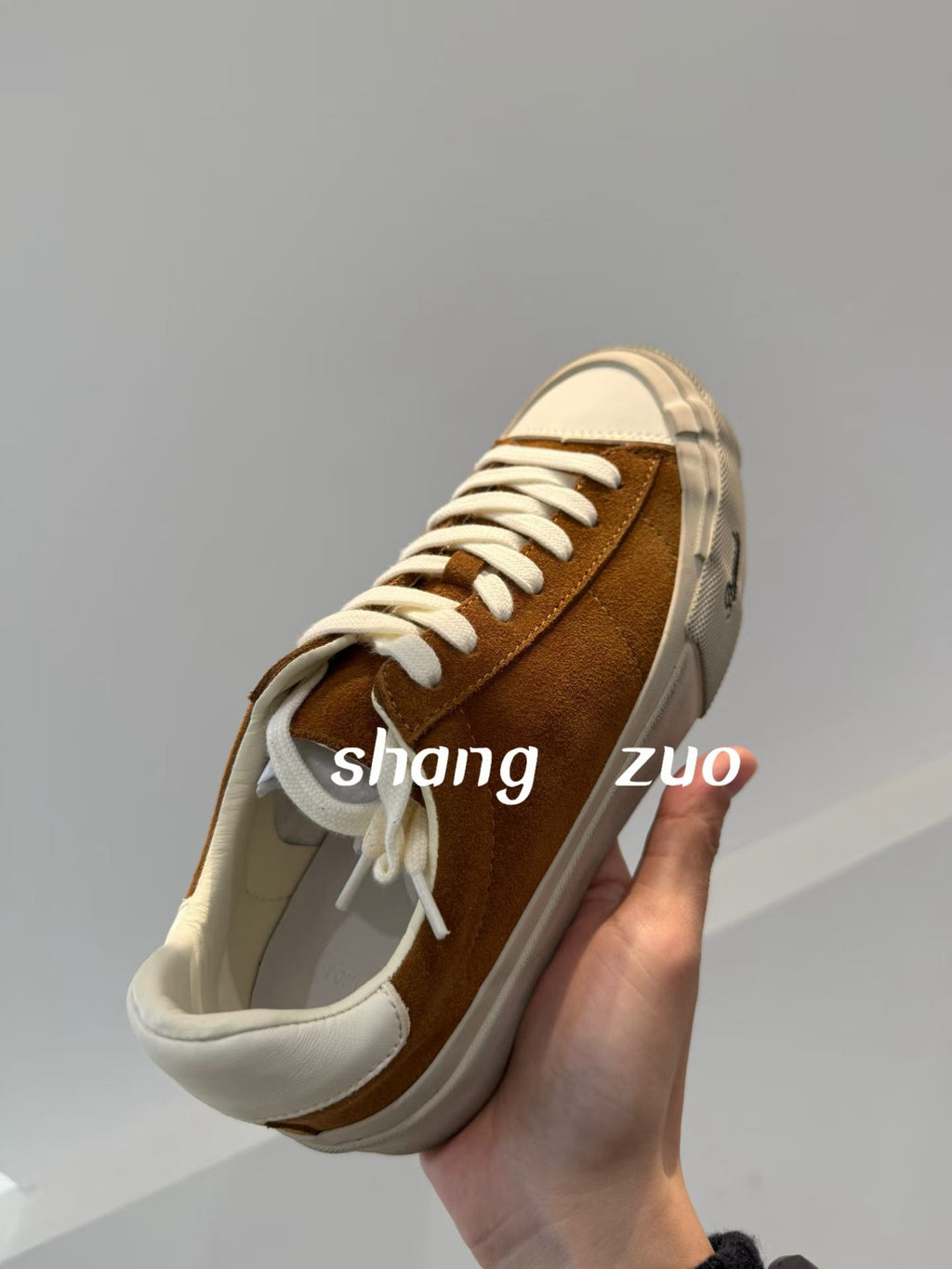 Premium Lifestyle Sneakers – Comfortable Everyday Walking Shoes