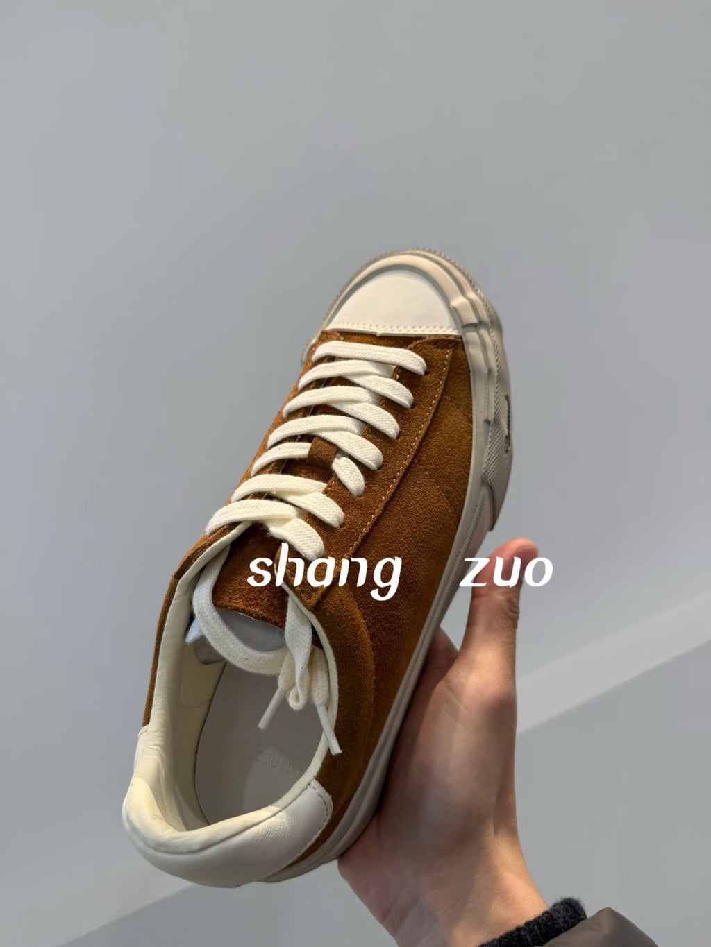 Premium Lifestyle Sneakers – Comfortable Everyday Walking Shoes